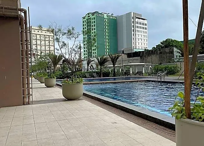 Stylish 2br | Wi-fi | With Free Parking
