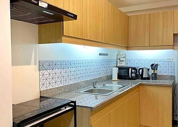 호텔 Stylish 2br | Wi-fi | With Free Parking 4*